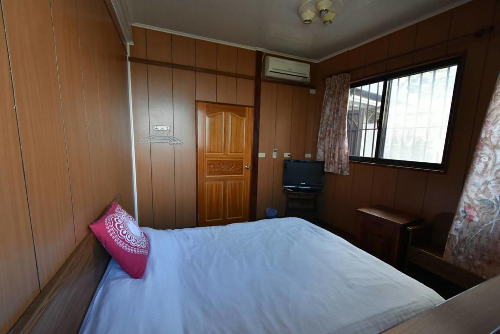 Shi-Jia B&B Цзюфень Екстер'єр фото